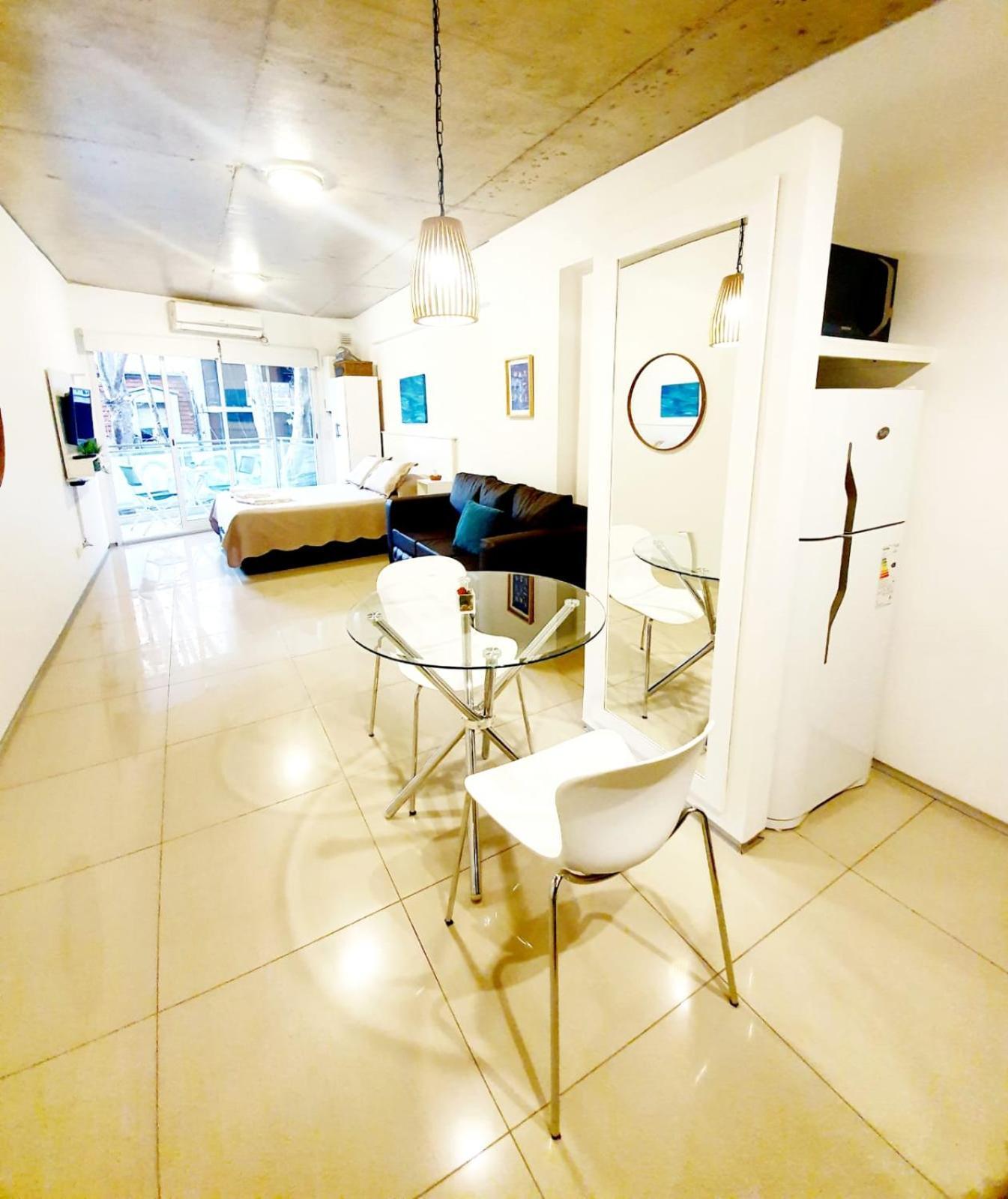 Monoambiente Super Amplio Y Comodo, Ideal Para Explorar La Ciudad Buenos Aires Exterior photo